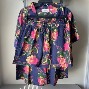 Saatvik Pajama Set in Navy Floral Combo NWOT